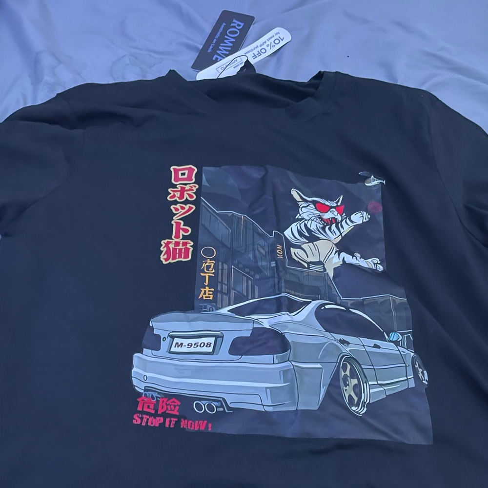 Romwe Graphic T-Shirt Black Size Small